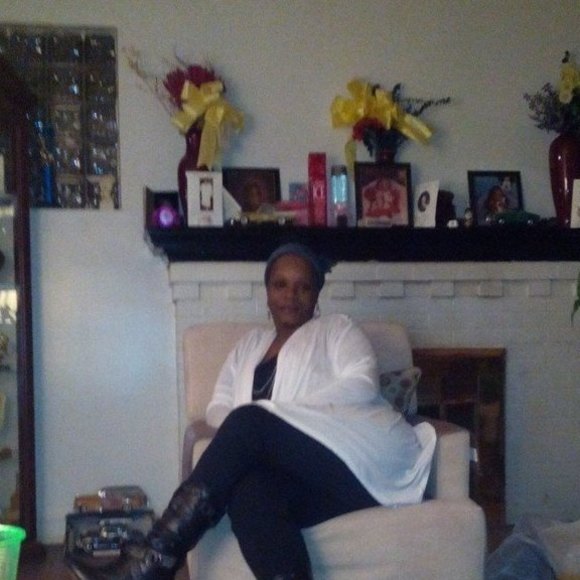 Meet your Posher, Mary - Picture 1 of 1